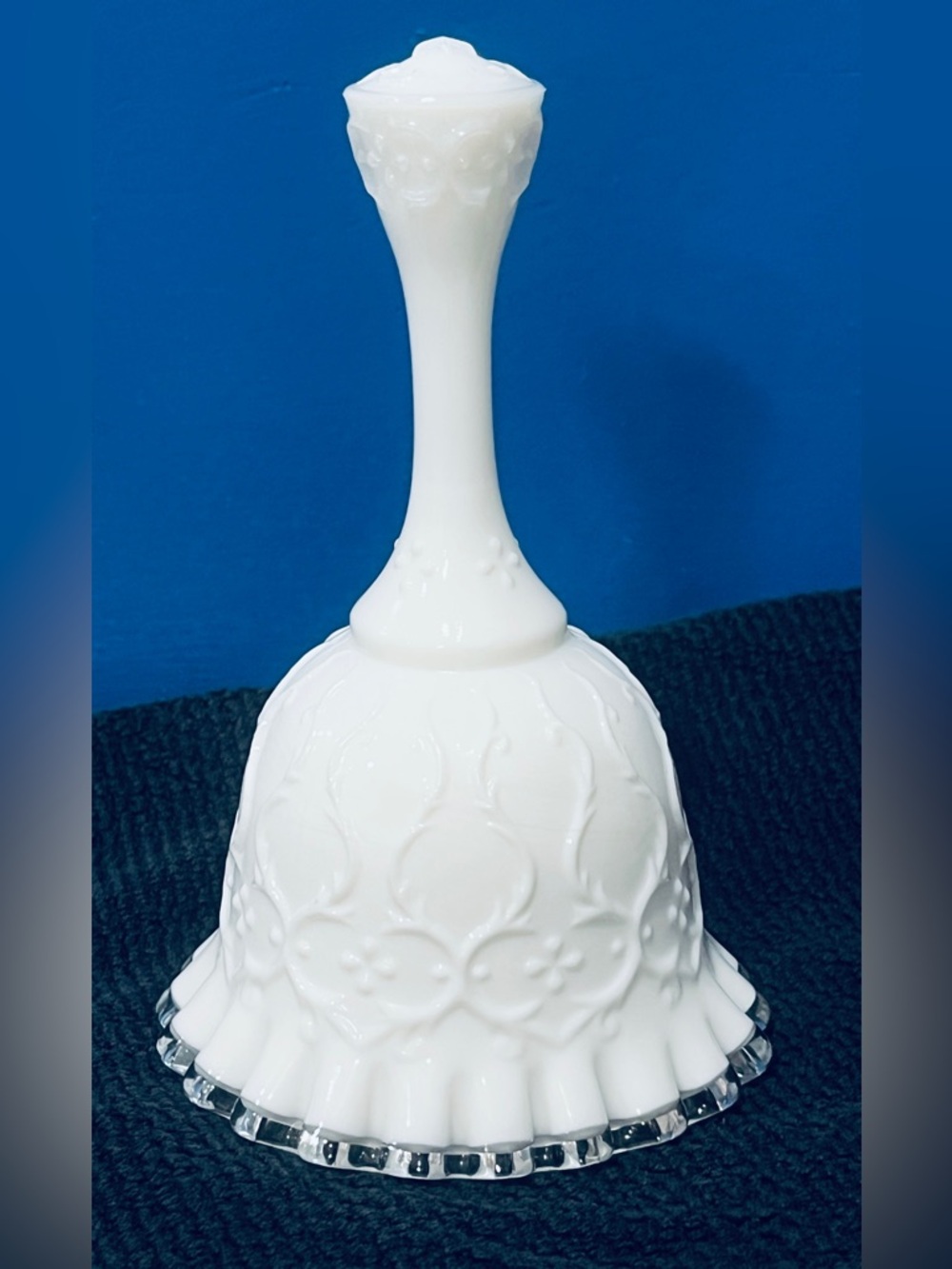 Fenton Silver Crest Bell - Spanish Lace Milk Glass
Ruffled Crystal Edge